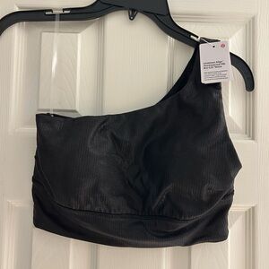 NWT Lululemon Align asymmetrical asymmetrical bra 8